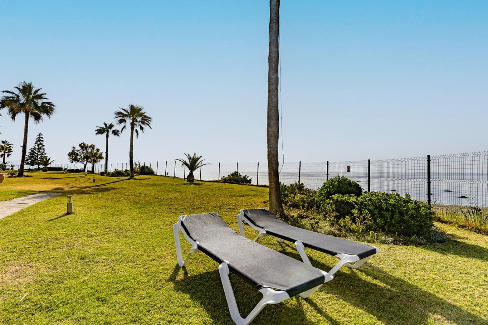 Sunrise Beach Front - Casares Del Mar מראה חיצוני תמונה