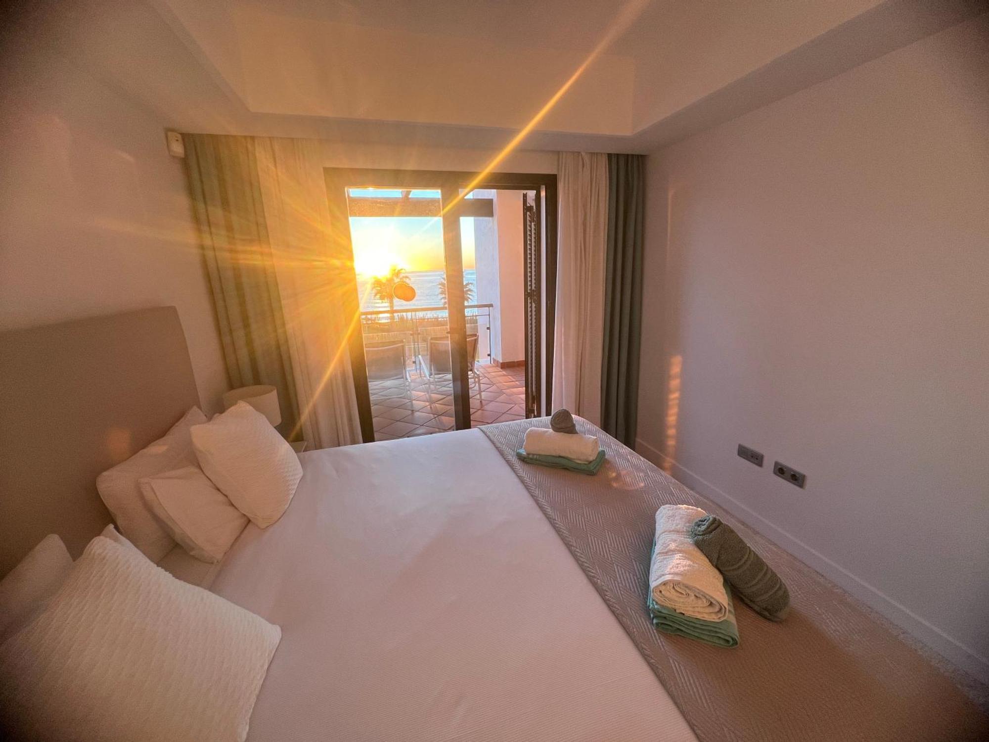 Sunrise Beach Front - Casares Del Mar מראה חיצוני תמונה