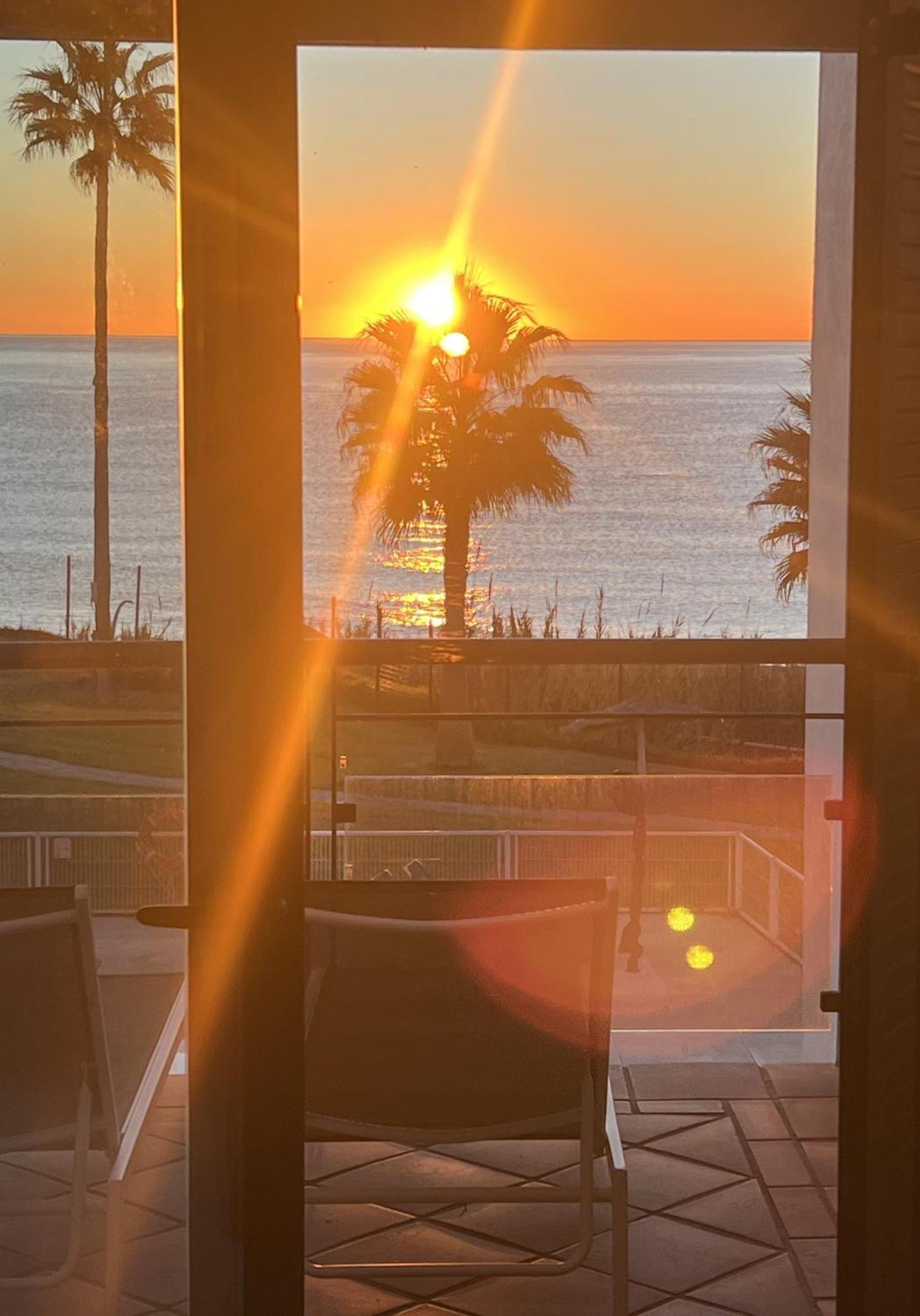 Sunrise Beach Front - Casares Del Mar מראה חיצוני תמונה